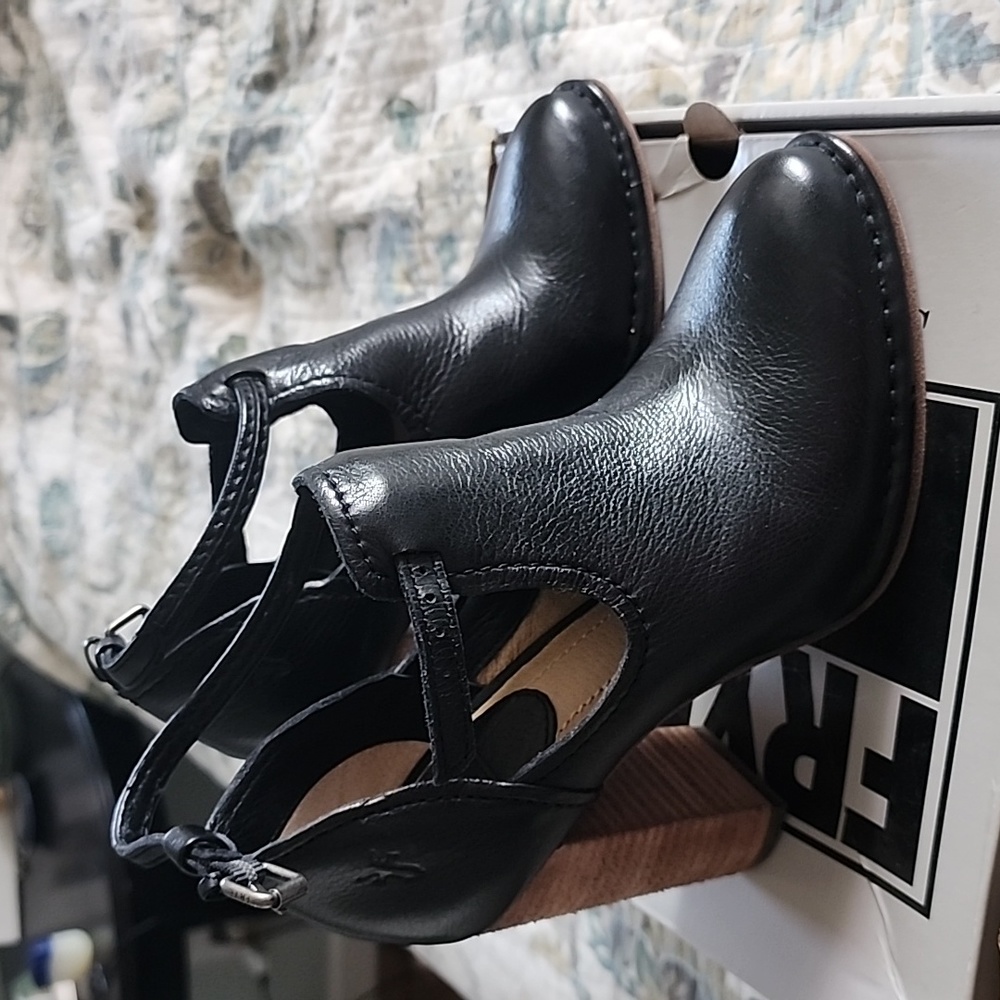 Frye Margaret shootie